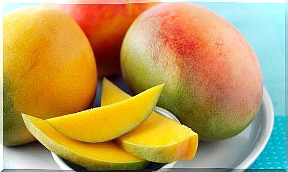 Mango in nutritious salads