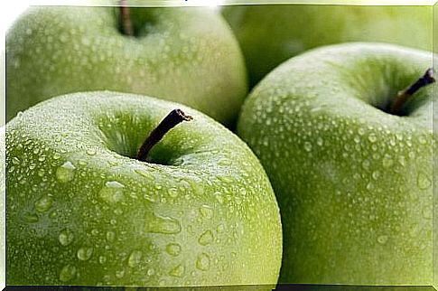 Green apples