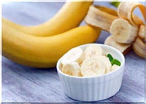 Milk-free ice cream with banana.